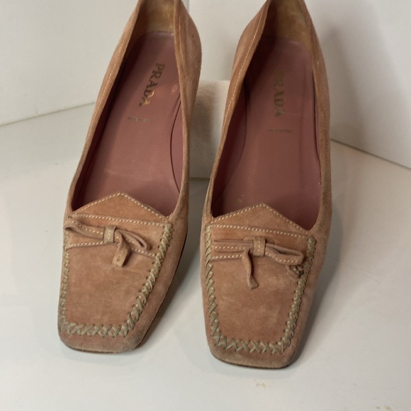 PRADA pale rose SUEDE kitten heel loafers squared toe W bow, 1.5” pumps 37 VGUC - Picture 4 of 16